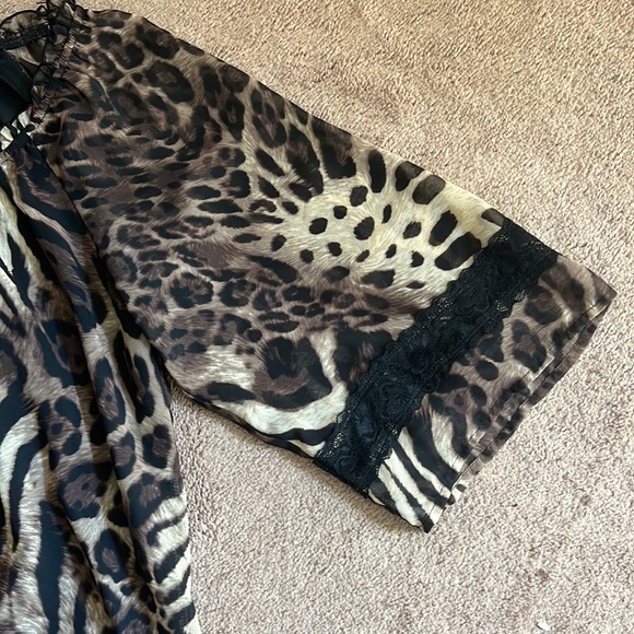 I.N. Studio Animal Print Top - Picture 4 of 4